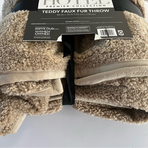 NWT Member's Mark Teddy Faux Fur Throw 60" x 70" - Taupe - Picture 5 of 6